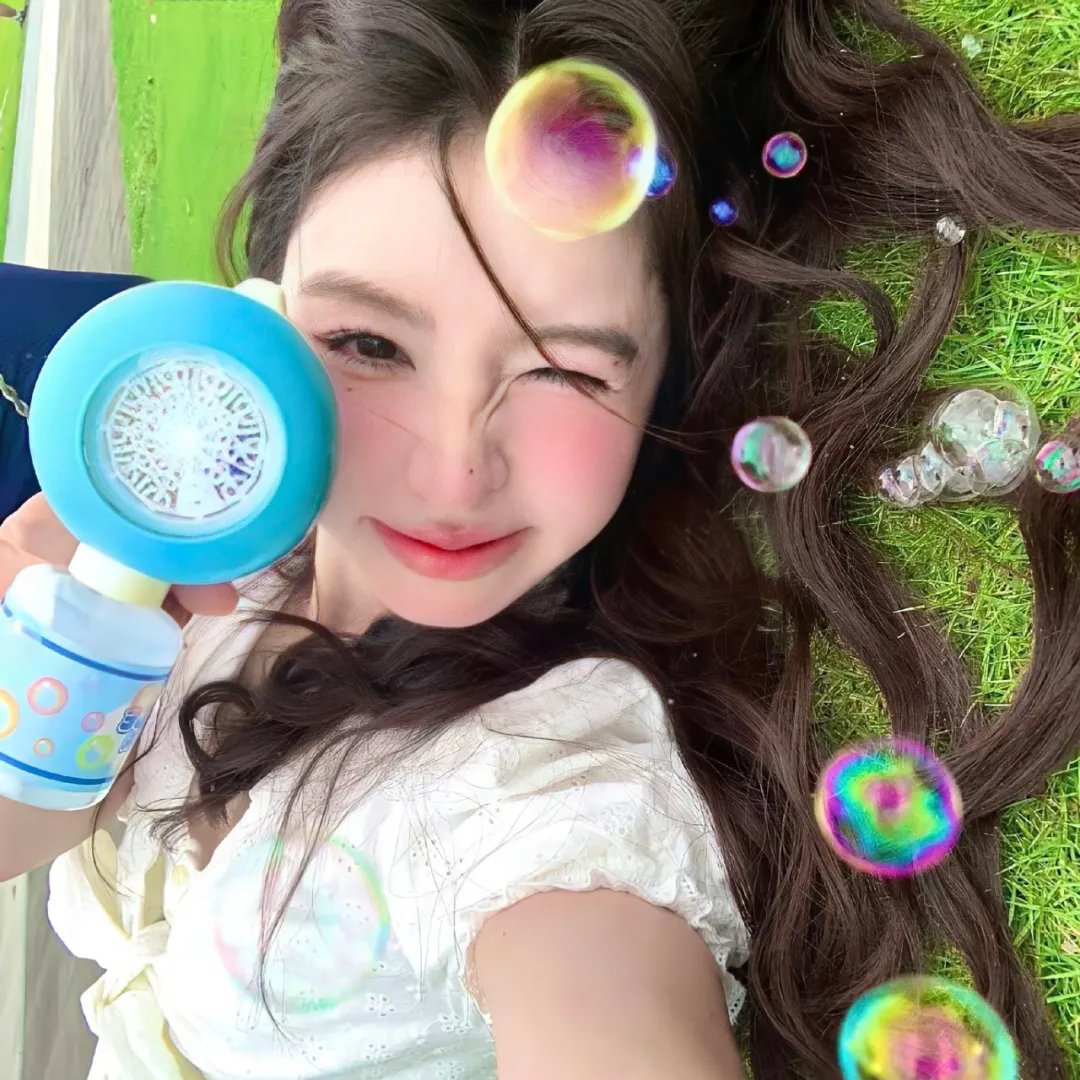 洞里的月亮